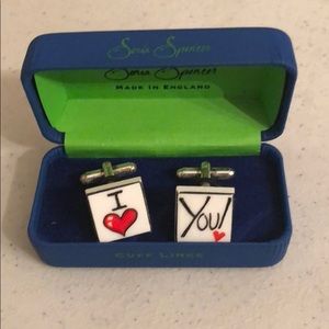 Pair of cuff links